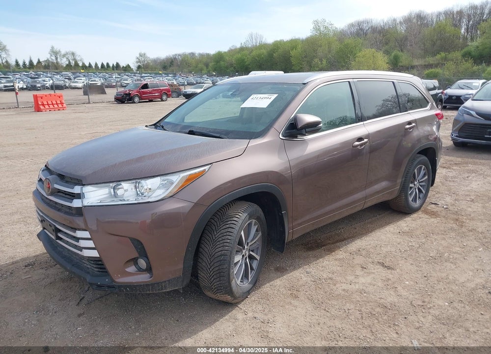 2017 TOYOTA HIGHLANDER VIN: 5TDJZRFH4HS483304