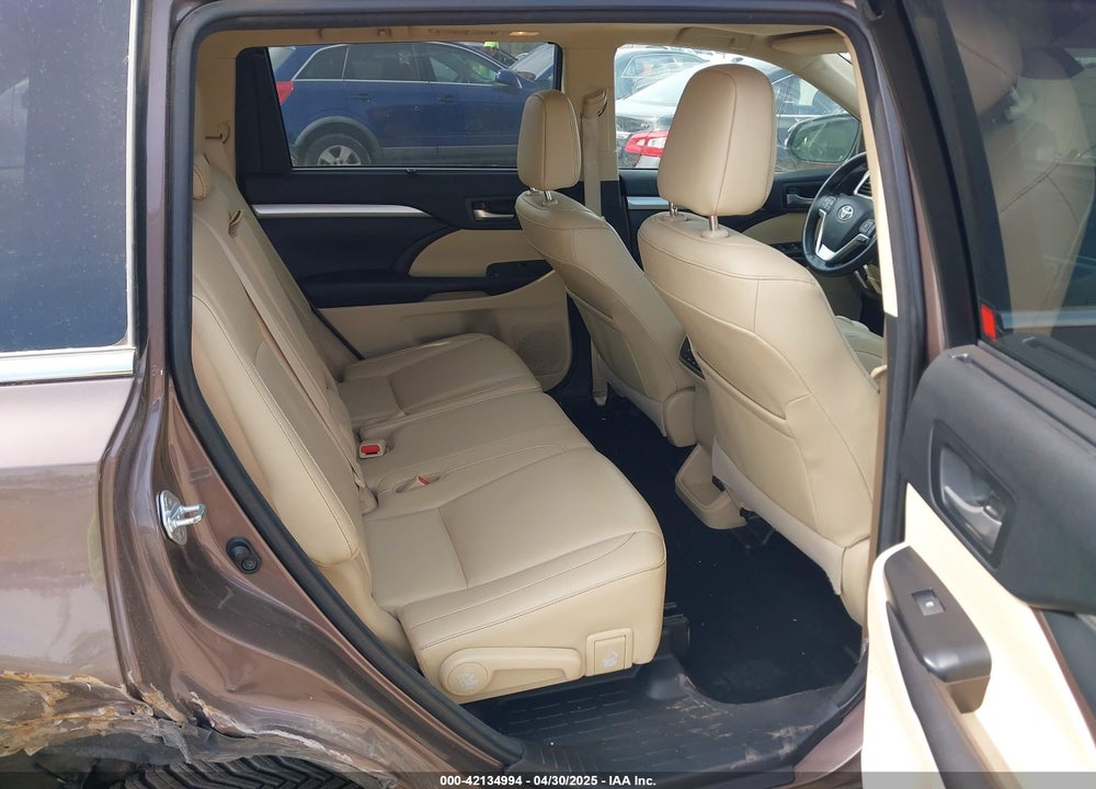 2017 TOYOTA HIGHLANDER VIN: 5TDJZRFH4HS483304