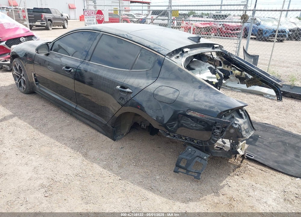 2018 KIA STINGER GT2 VIN: KNAE55LC2J6023690