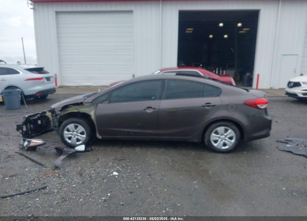 2017 KIA FORTE LX VIN: 3KPFK4A73HE011407