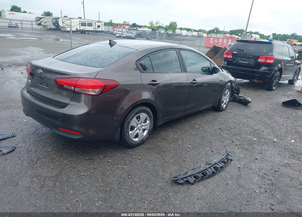 2017 KIA FORTE LX VIN: 3KPFK4A73HE011407