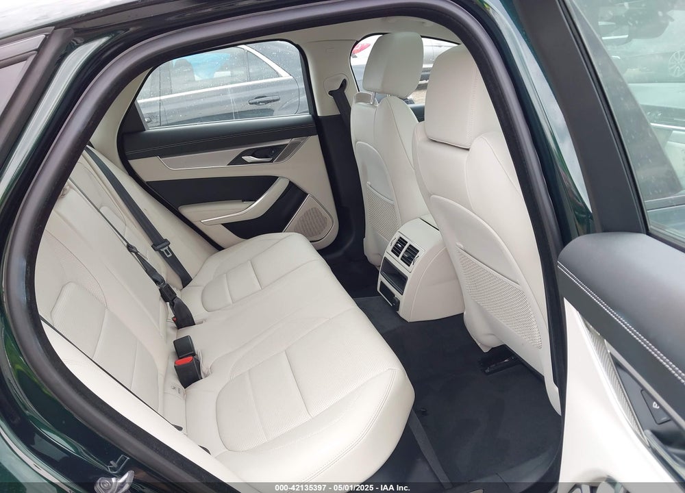 2023 JAGUAR XF VIN: SAJBL4GXXPCY93265