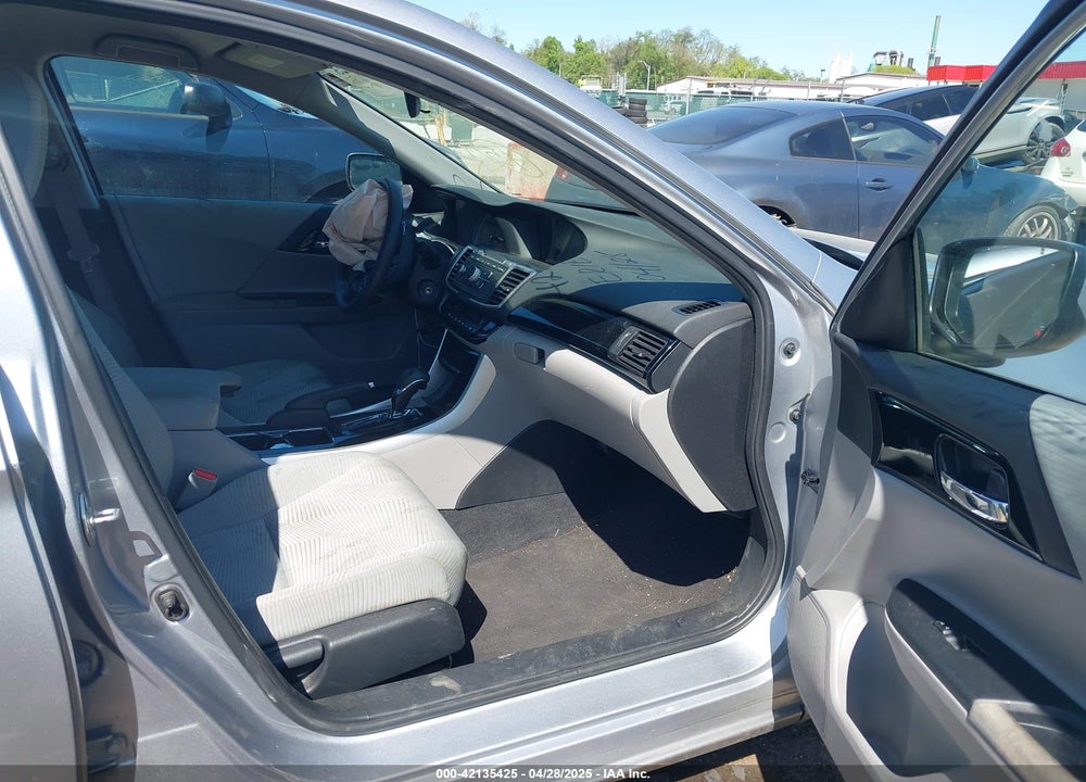 2017 HONDA ACCORD LX VIN: 1HGCR2F4XHA068712