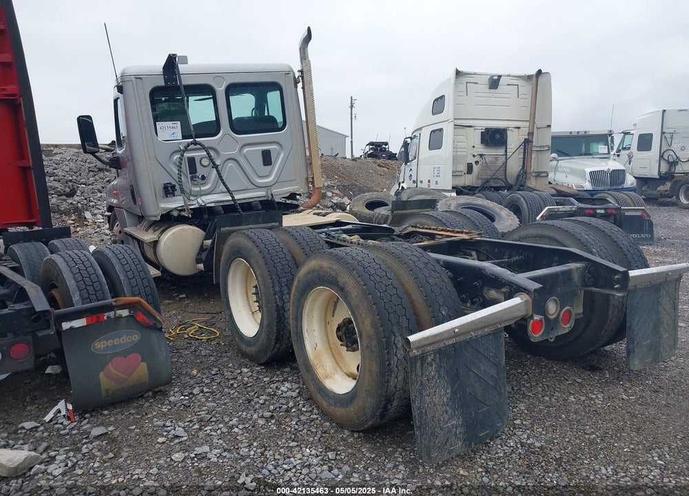 2017 FREIGHTLINER CASCADIA 125 --- VIN: 3AKJGEDR9HSHX4294