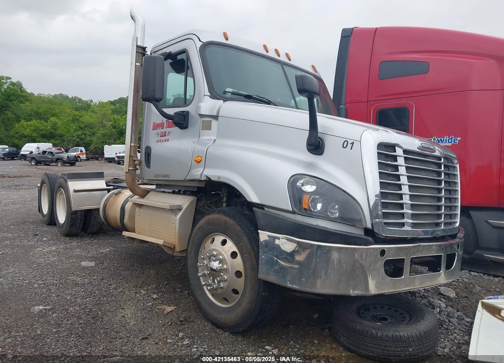 2017 FREIGHTLINER CASCADIA 125 --- VIN: 3AKJGEDR9HSHX4294