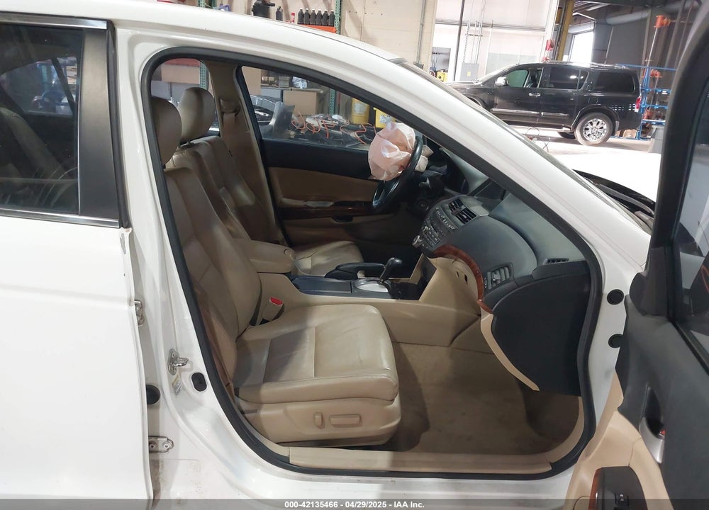 2012 HONDA ACCORD VIN: 1HGCP2F86CA045428