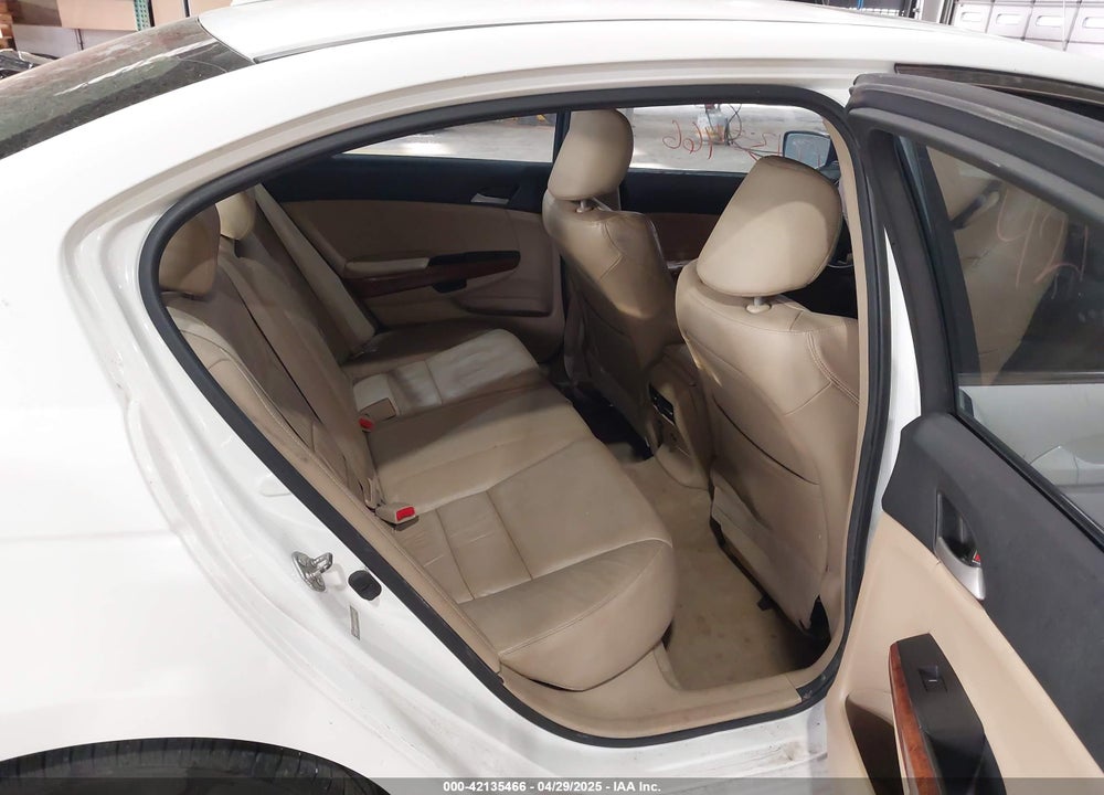 2012 HONDA ACCORD VIN: 1HGCP2F86CA045428