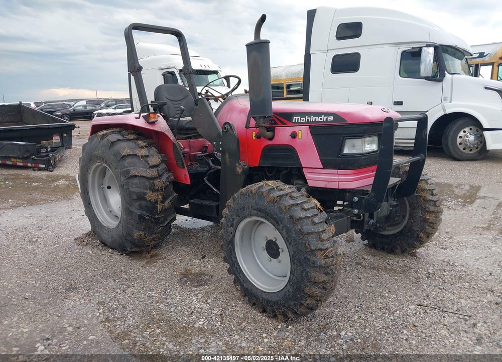 2016 MAHINDRA TRACTOR VIN: USMNY1597MF