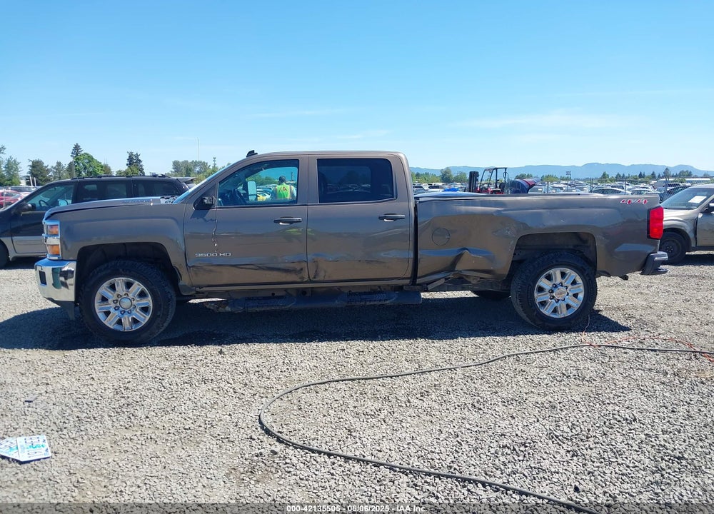 2015 CHEVROLET SILVERADO 3500HD LT VIN: 1GC4KZC88FF161834