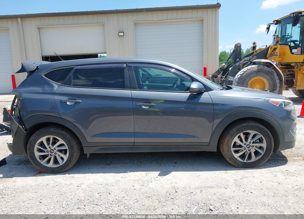 2018 HYUNDAI TUCSON VIN: KM8J23A40JU635601