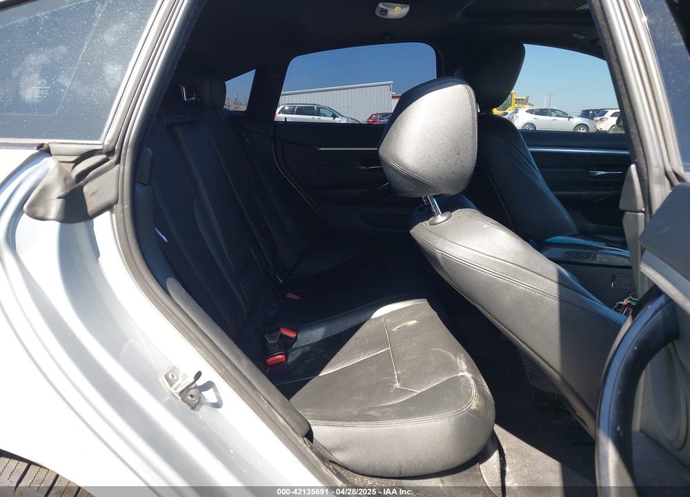 2015 BMW M3 VIN: WBA4C9C54FD330582