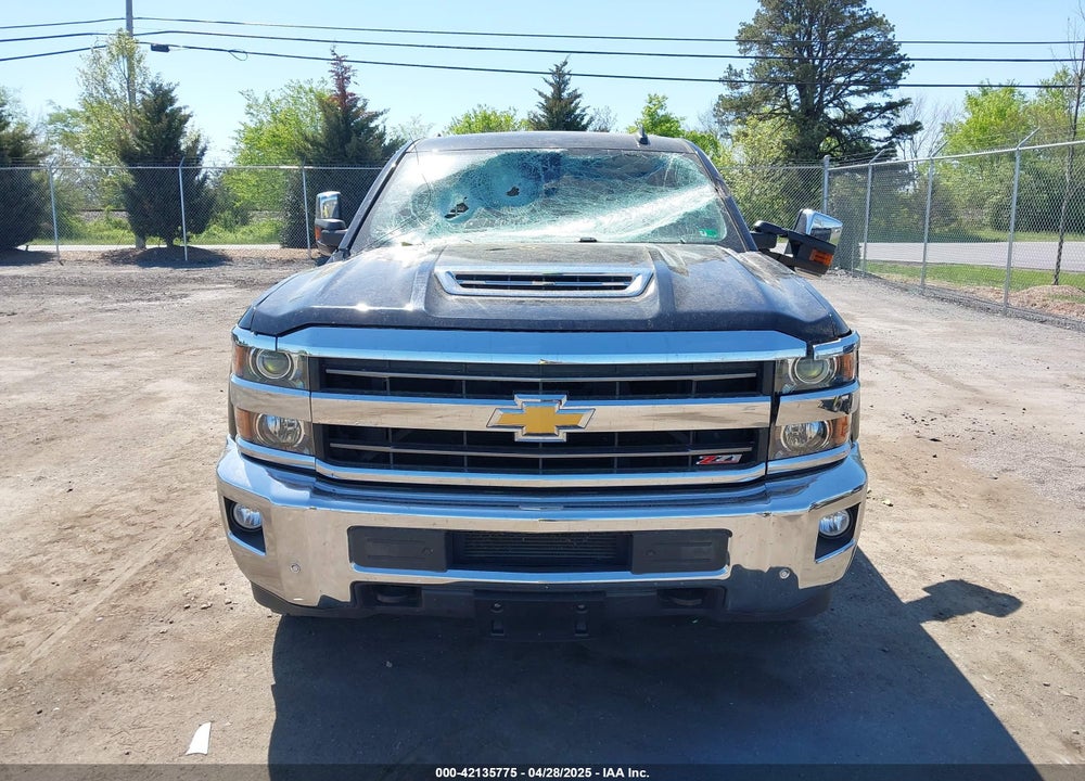 2018 CHEVROLET SILVERADO 2500HD LTZ VIN: 1GC1KWEY7JF123065