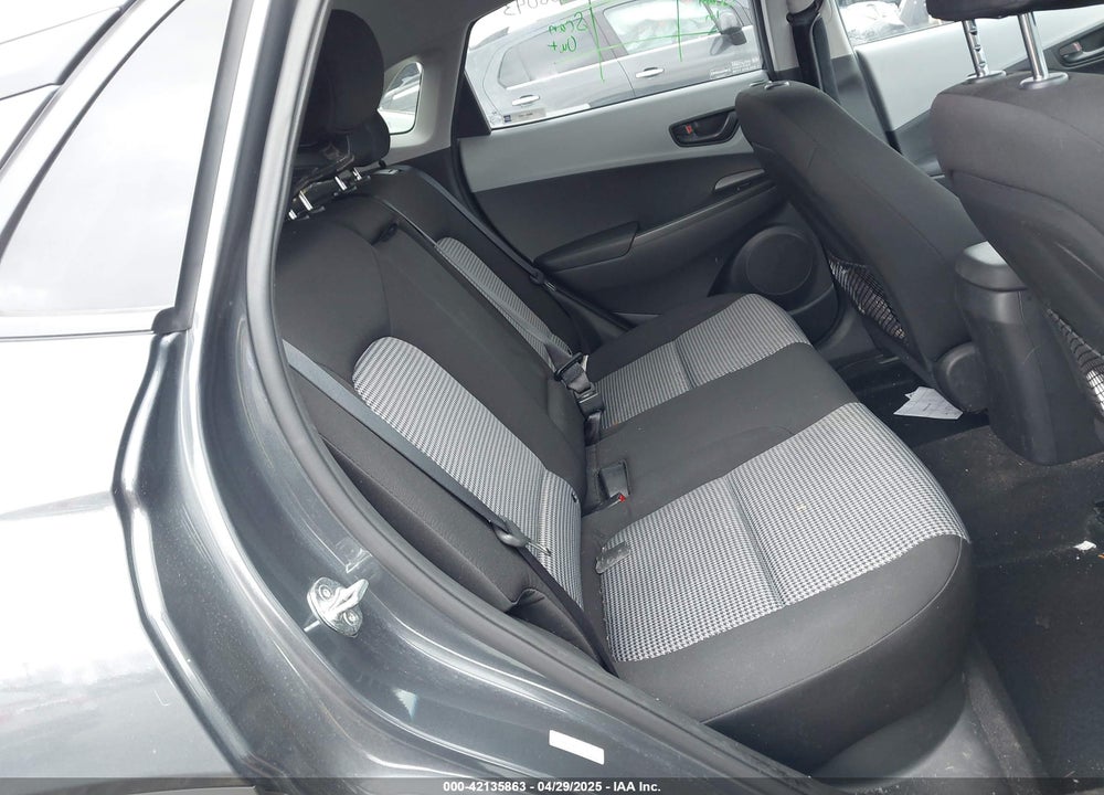 2021 HYUNDAI KONA SEL VIN: KM8K2CAAXMU707533