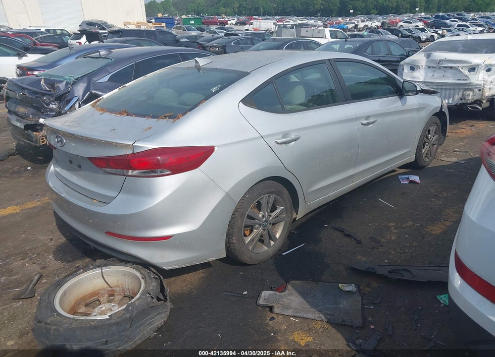 2018 HYUNDAI ELANTRA VIN: 5NPD84LF5JH389868