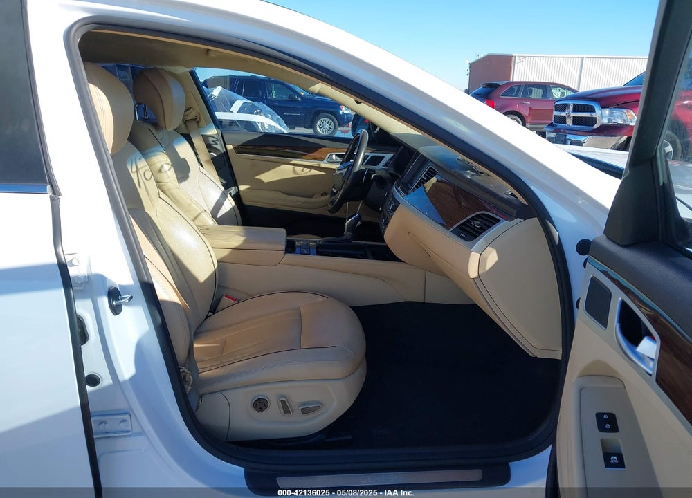 2015 HYUNDAI GENESIS VIN: KMHGN4JEXFU051407