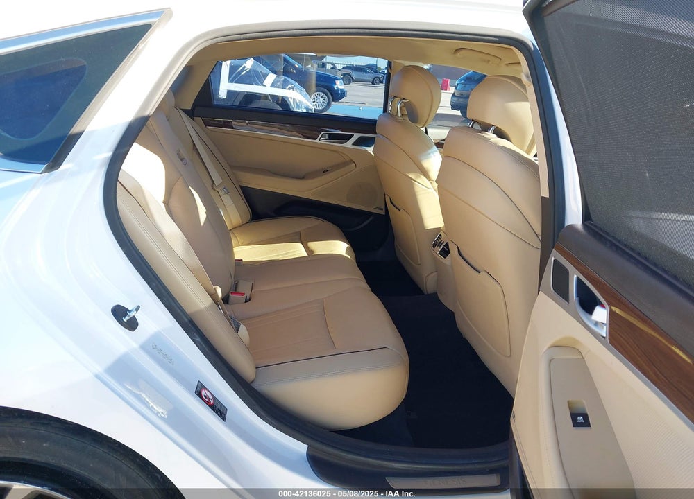 2015 HYUNDAI GENESIS VIN: KMHGN4JEXFU051407