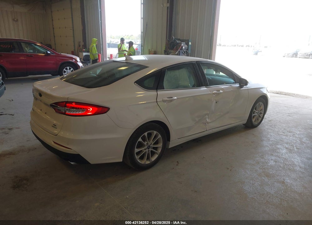 2020 FORD FUSION VIN: 3FA6P0HD4LR165511