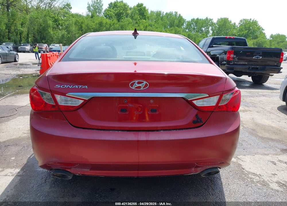 2011 HYUNDAI SONATA SE VIN: 5NPEC4AC4BH211270