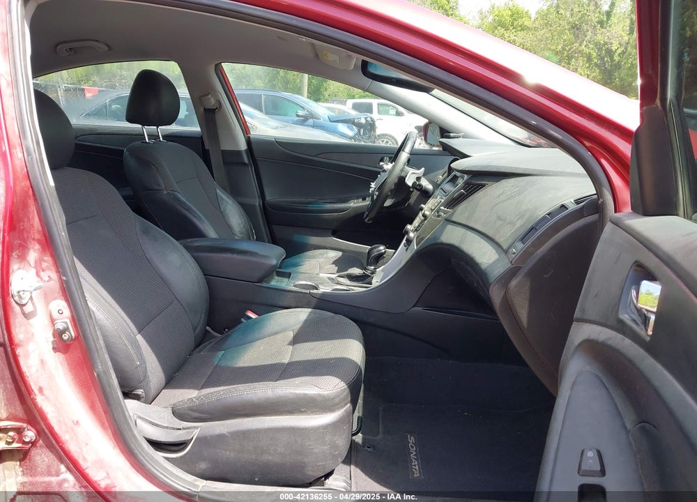 2011 HYUNDAI SONATA SE VIN: 5NPEC4AC4BH211270