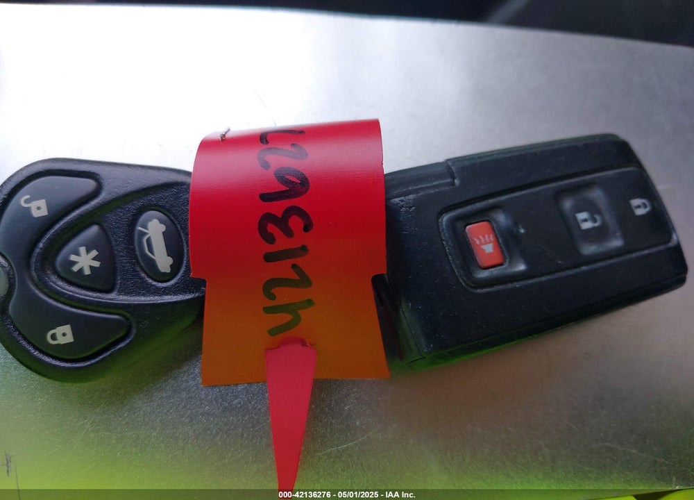 2008 TOYOTA PRIUS VIN: JTDKB20UX87694670