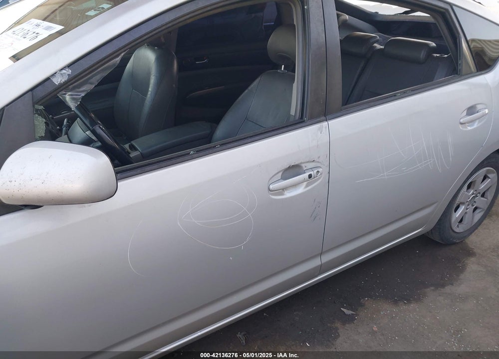 2008 TOYOTA PRIUS VIN: JTDKB20UX87694670