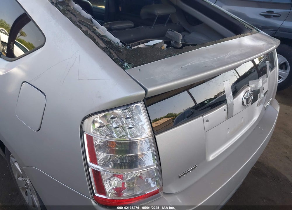 2008 TOYOTA PRIUS VIN: JTDKB20UX87694670