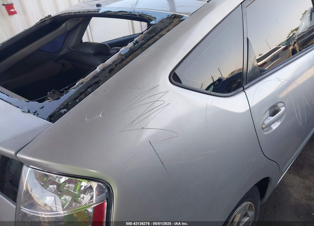 2008 TOYOTA PRIUS VIN: JTDKB20UX87694670