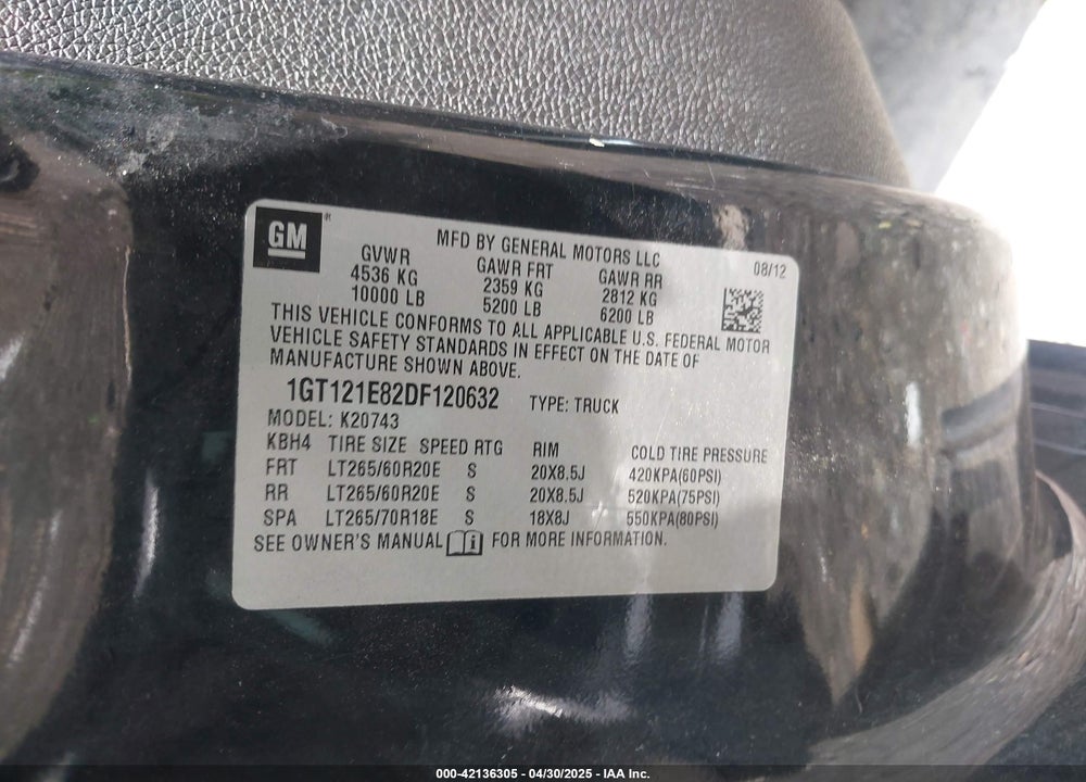 2013 GMC SIERRA 2500HD SLT VIN: 1GT121E82DF120632