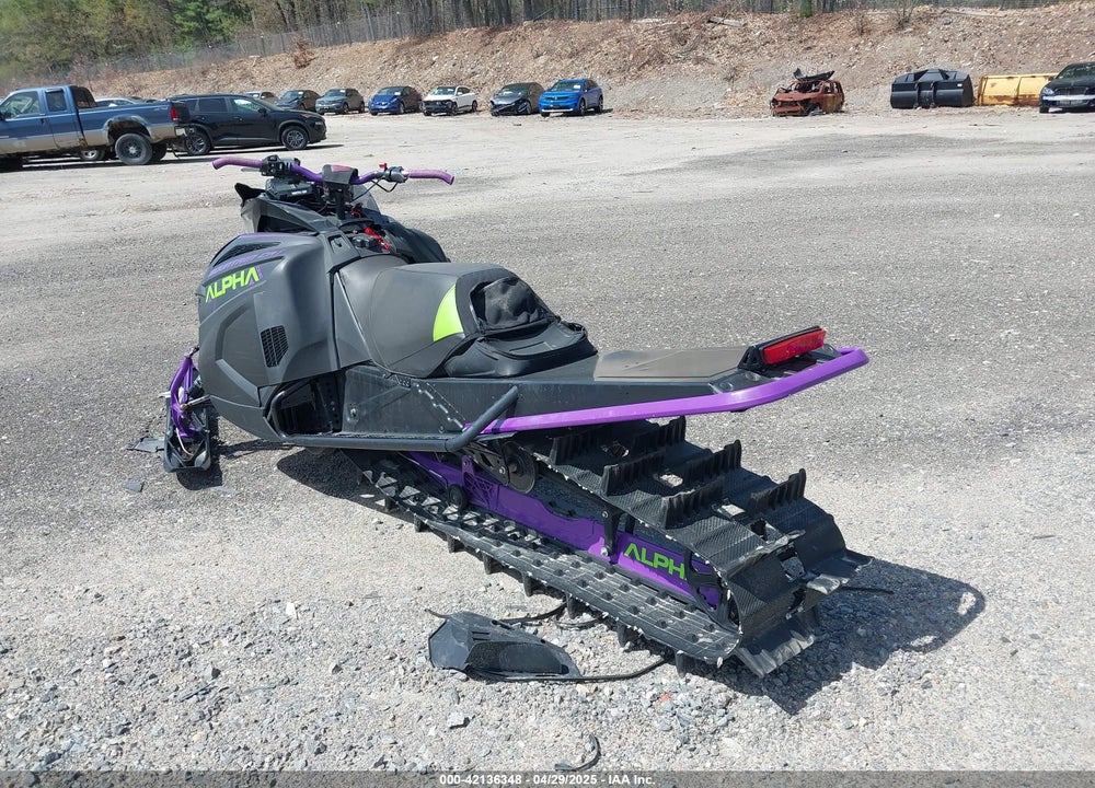 2019 ARCTIC CAT M8 VIN: 4UF19SNW4KT117111