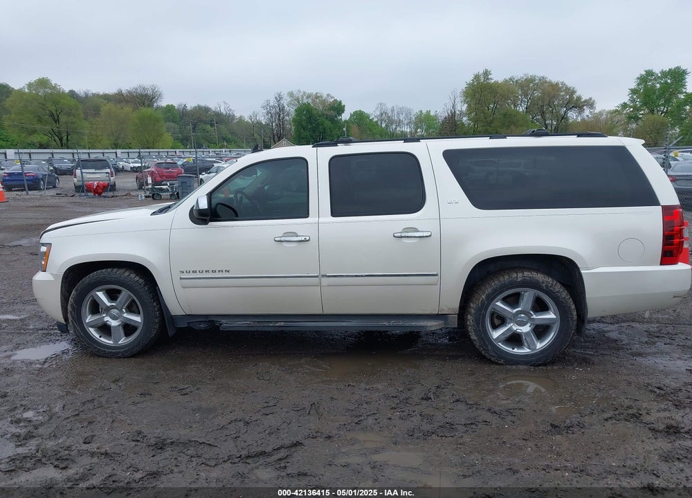 2013 CHEVROLET SUBURBAN 1500 VIN: 1GNSKKE76DR185653