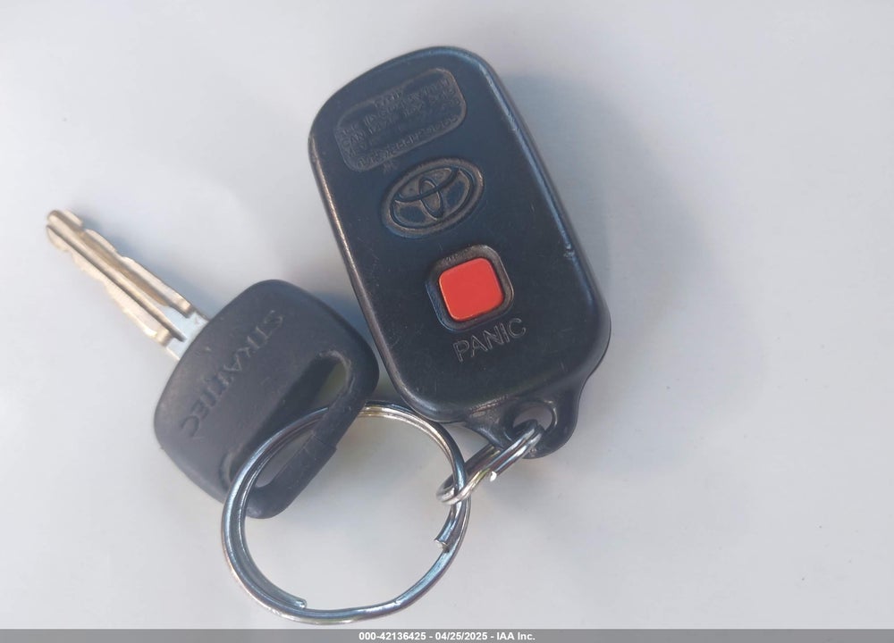 2003 TOYOTA MATRIX/XR VIN: 2T1KR32E83C123774