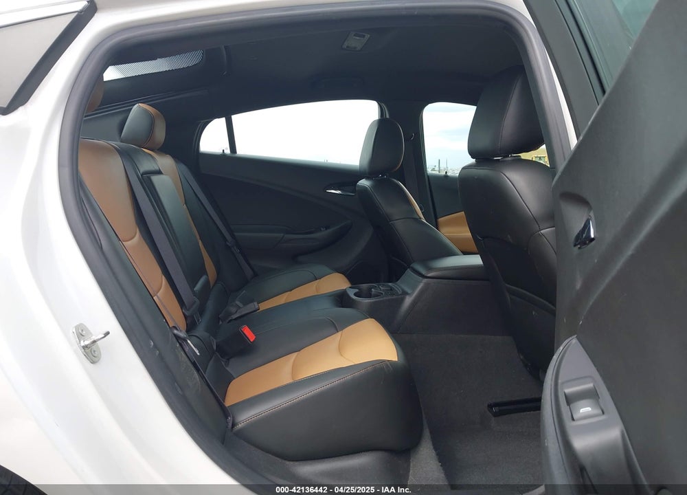 2017 CHEVROLET VOLT VIN: 1G1RD6S51HU217464