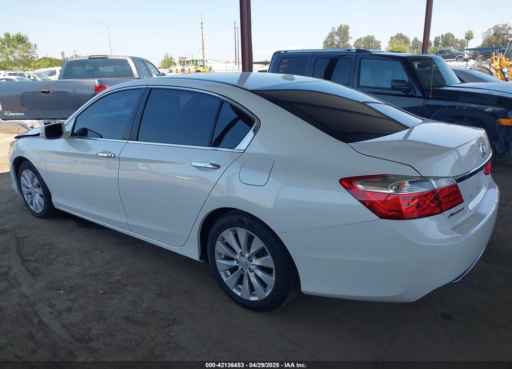 2014 HONDA ACCORD VIN: 1HGCR2F80EA272398