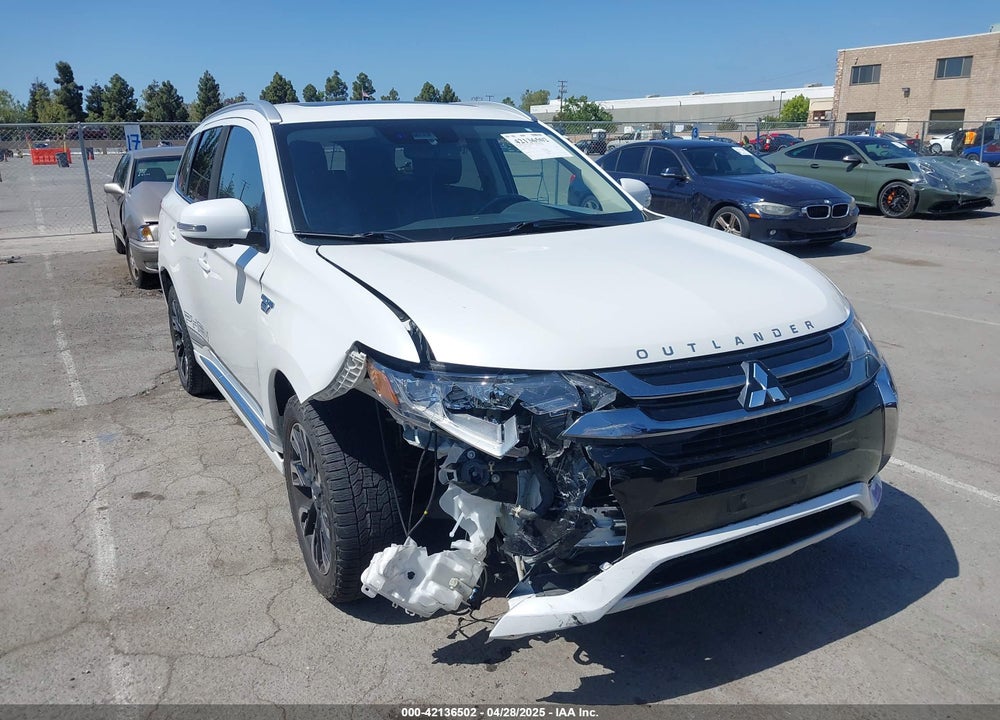 2018 MITSUBISHI OUTLANDER PHEV GT VIN: JA4J24A5XJZ065607