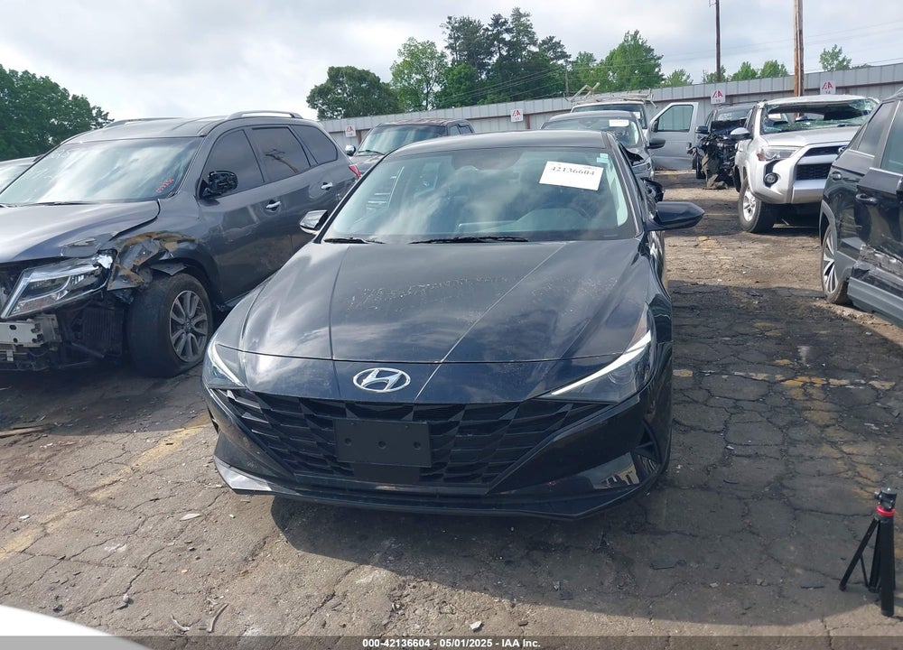 2023 HYUNDAI ELANTRA VIN: 5NPLS4AG3PH098111