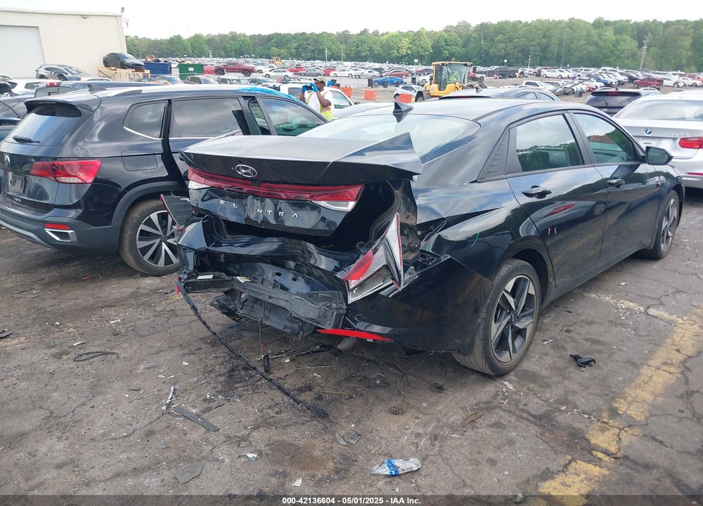 2023 HYUNDAI ELANTRA VIN: 5NPLS4AG3PH098111