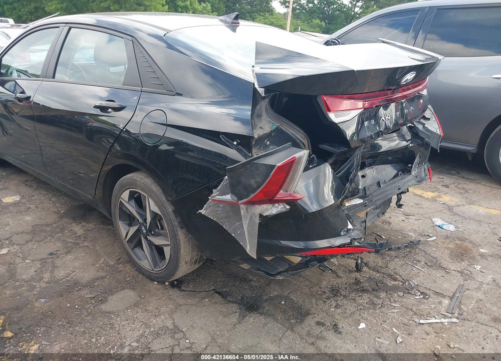 2023 HYUNDAI ELANTRA VIN: 5NPLS4AG3PH098111
