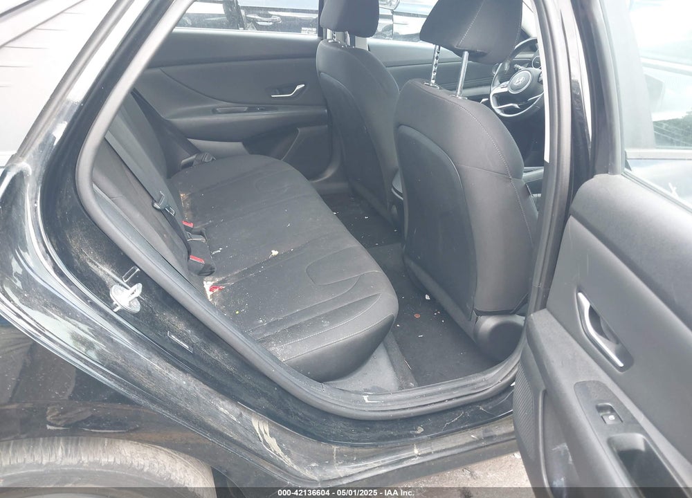 2023 HYUNDAI ELANTRA VIN: 5NPLS4AG3PH098111