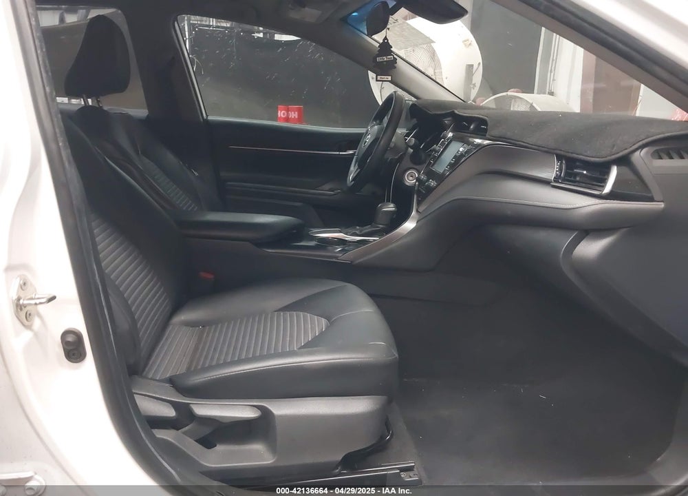 2019 TOYOTA CAMRY SE VIN: 4T1B11HK4KU262869