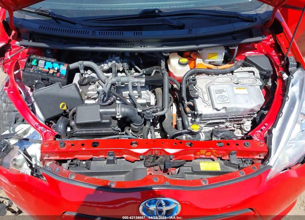 2013 TOYOTA PRIUS C VIN: JTDKDTB3XD1533205