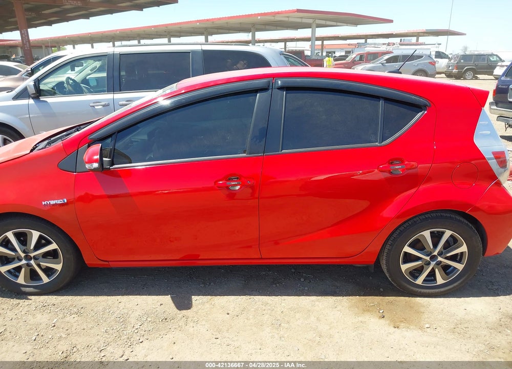 2013 TOYOTA PRIUS C VIN: JTDKDTB3XD1533205