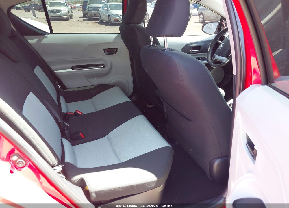 2013 TOYOTA PRIUS C VIN: JTDKDTB3XD1533205