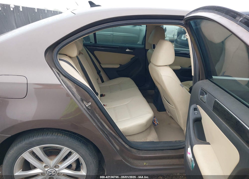 2015 VOLKSWAGEN JETTA VIN: 3VWLA7AJ3FM279957