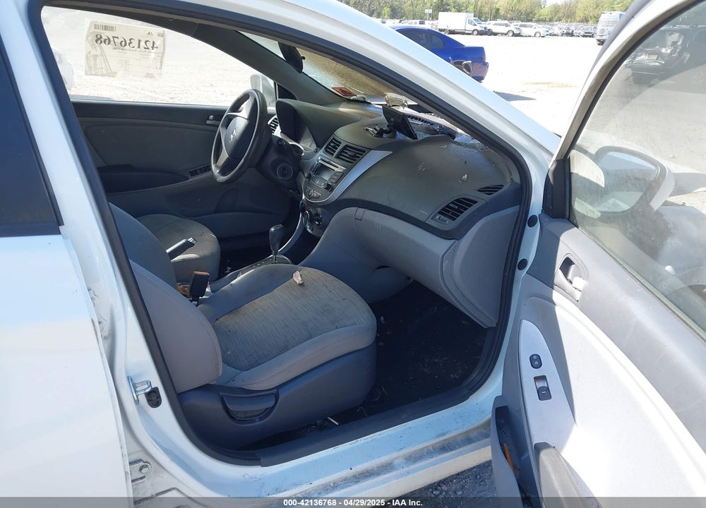 2015 HYUNDAI ACCENT VIN: KMHCT4AE1FU827413