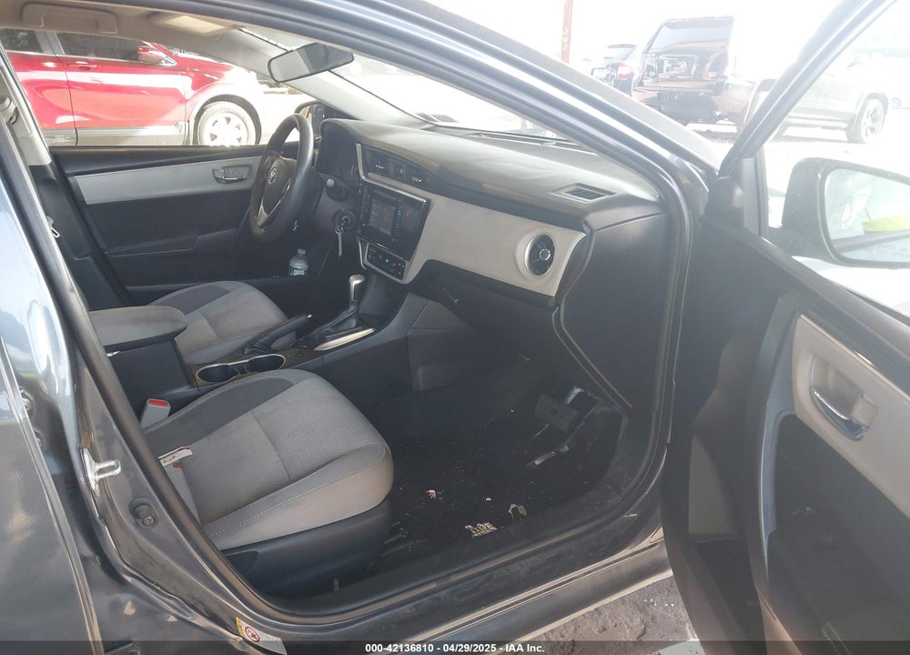 2019 TOYOTA COROLLA LE VIN: 2T1BURHE3KC143616