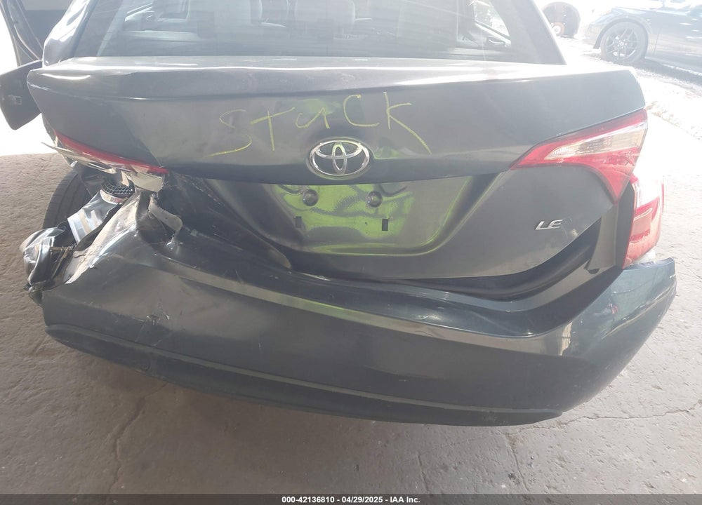 2019 TOYOTA COROLLA LE VIN: 2T1BURHE3KC143616