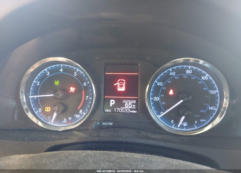 2019 TOYOTA COROLLA LE VIN: 2T1BURHE3KC143616