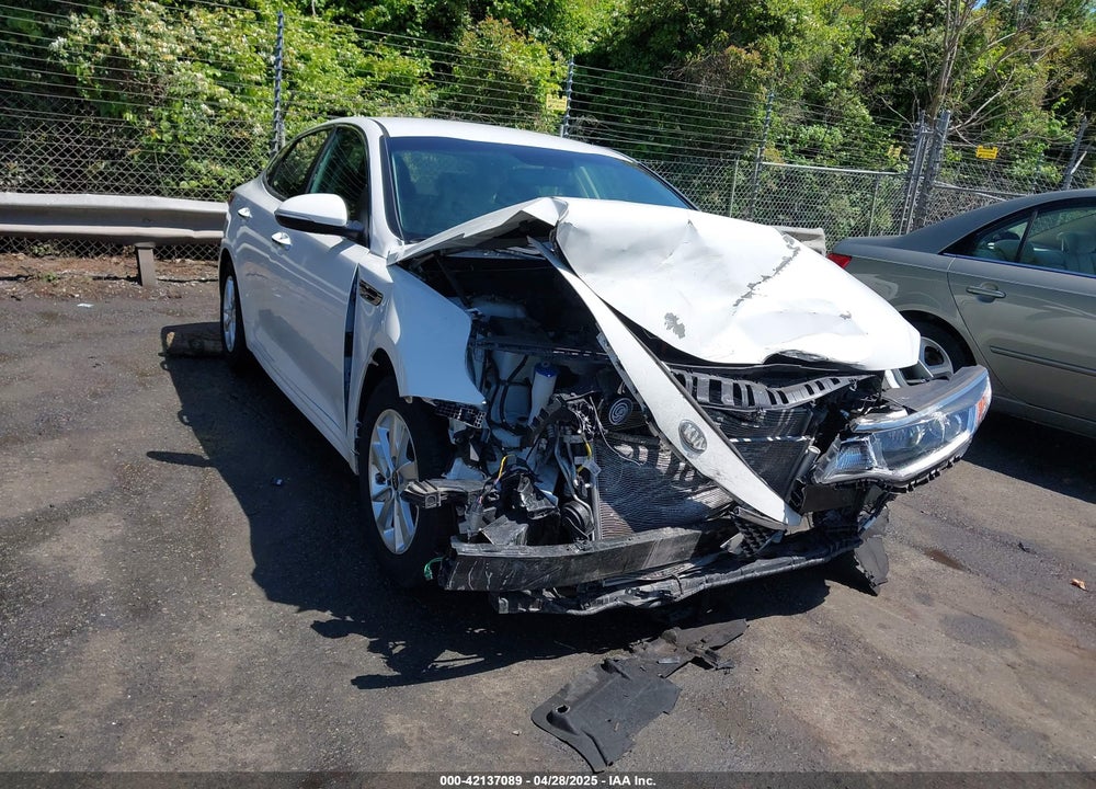 2018 KIA OPTIMA LX VIN: 5XXGT4L32JG193464