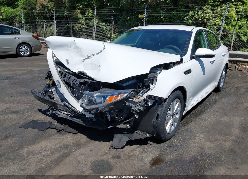 2018 KIA OPTIMA LX VIN: 5XXGT4L32JG193464