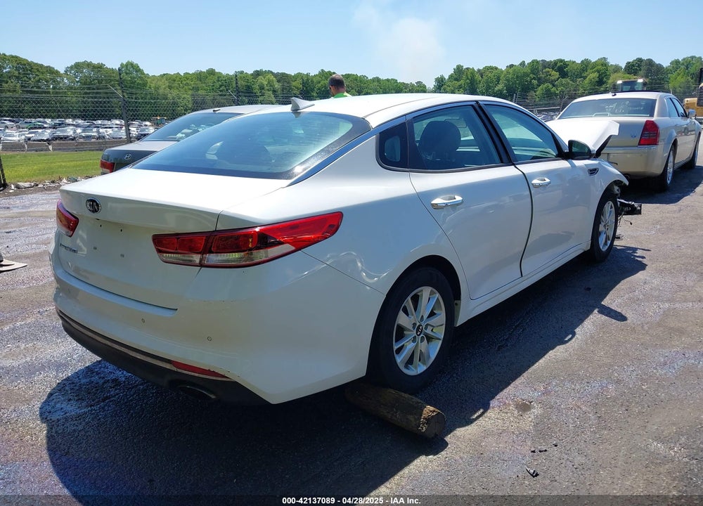 2018 KIA OPTIMA LX VIN: 5XXGT4L32JG193464